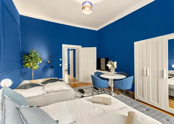 Cozy Near Metro And Shopping Street Apartamento Viena